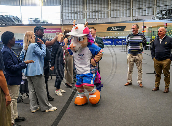 Senior Commonwealth Sport representatives visit Sir Chris Hoy Velodrome