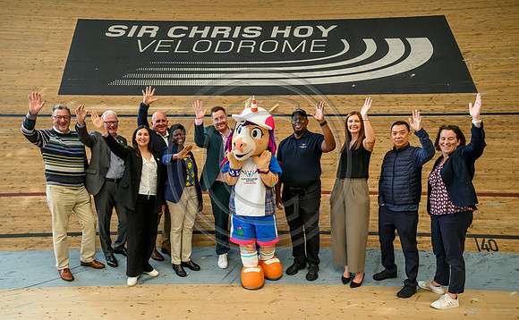 Senior Commonwealth Sport representatives visit Sir Chris Hoy Velodrome