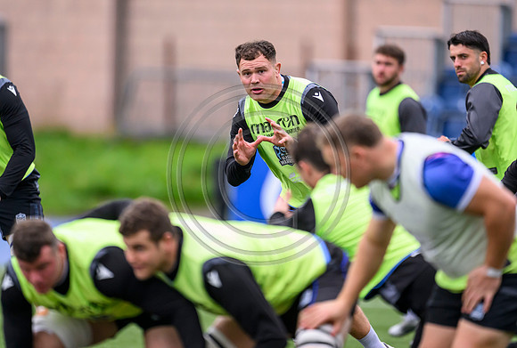 Alex Craig training