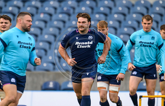 Scotland team run