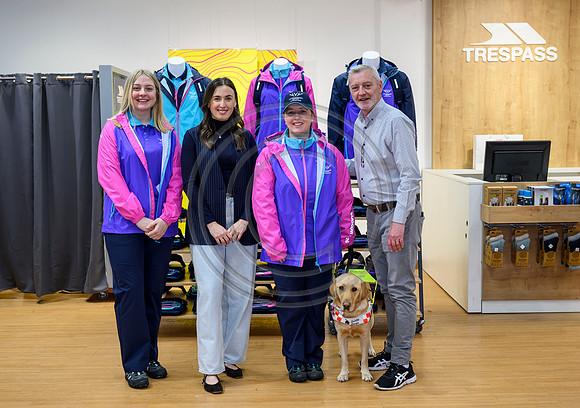 Glasgow2026 Volunteer Outfit