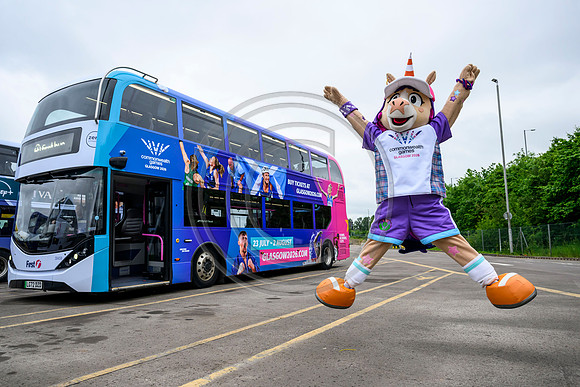 Finnie Bus