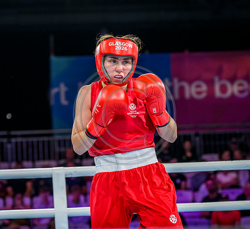 Boxing Stephanie Kernachan