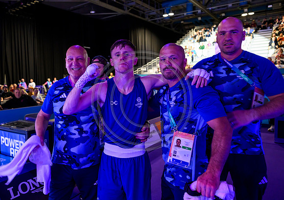 Boxing Nick Devlin