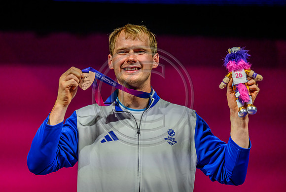 Angus Doig men's 88kg weightlifting