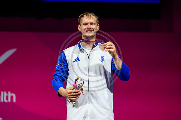 Angus Doig men's 88kg weightlifting