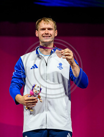 Angus Doig men's 88kg weightlifting