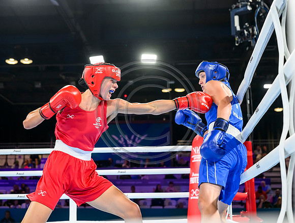 Boxing Laura Brown