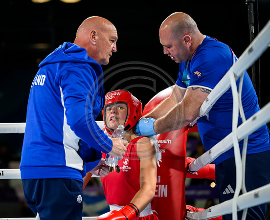 Boxing Laura Brown