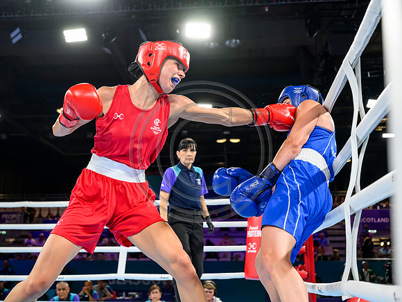 Boxing Laura Brown