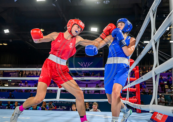 Boxing Laura Brown
