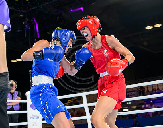 Boxing Laura Brown