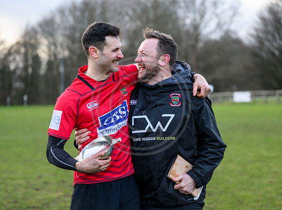 Linlithgow win East League one