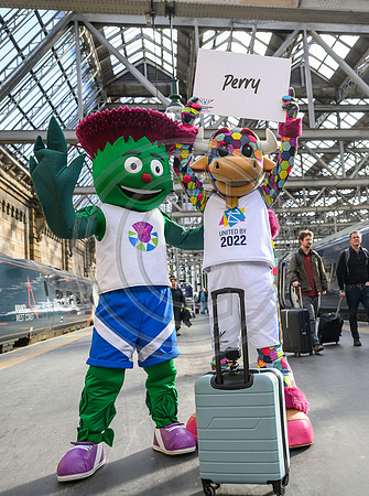 Clyde meets Perry