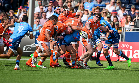 Edinburgh v Bulls