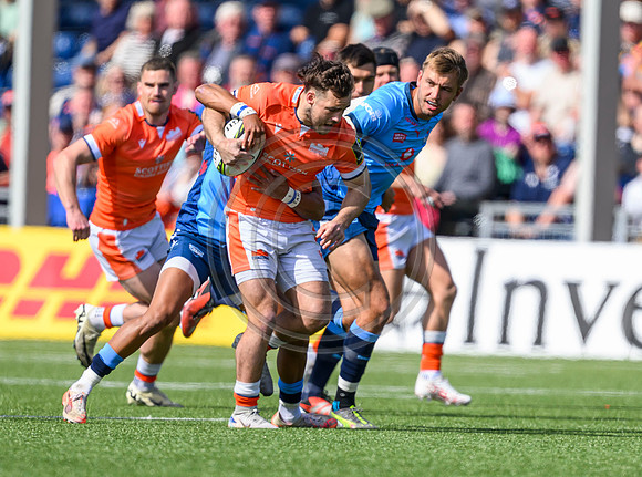 Edinburgh v Bulls