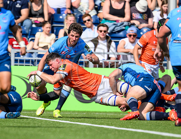 Edinburgh v Bulls