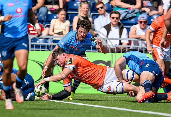 Edinburgh v Bulls